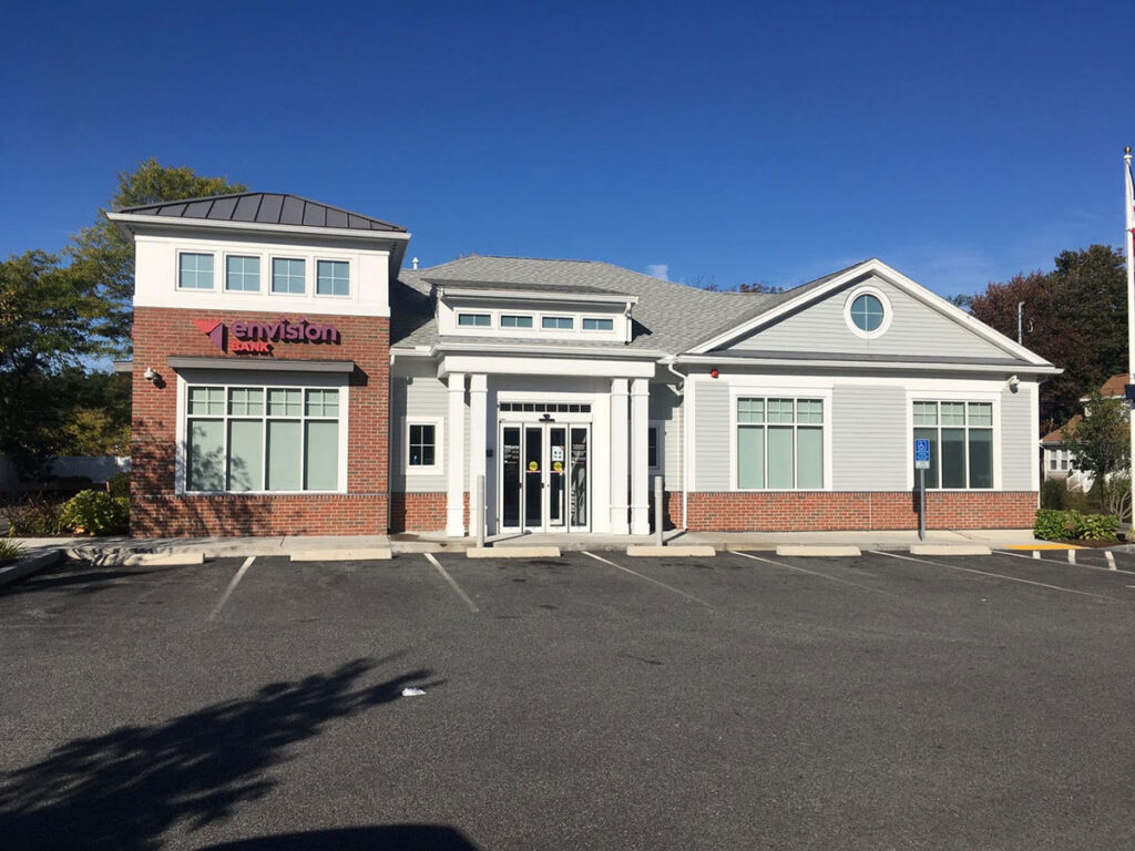 Front elevation of Envision Bank with Glen-Gery Thin Tech brick veneer