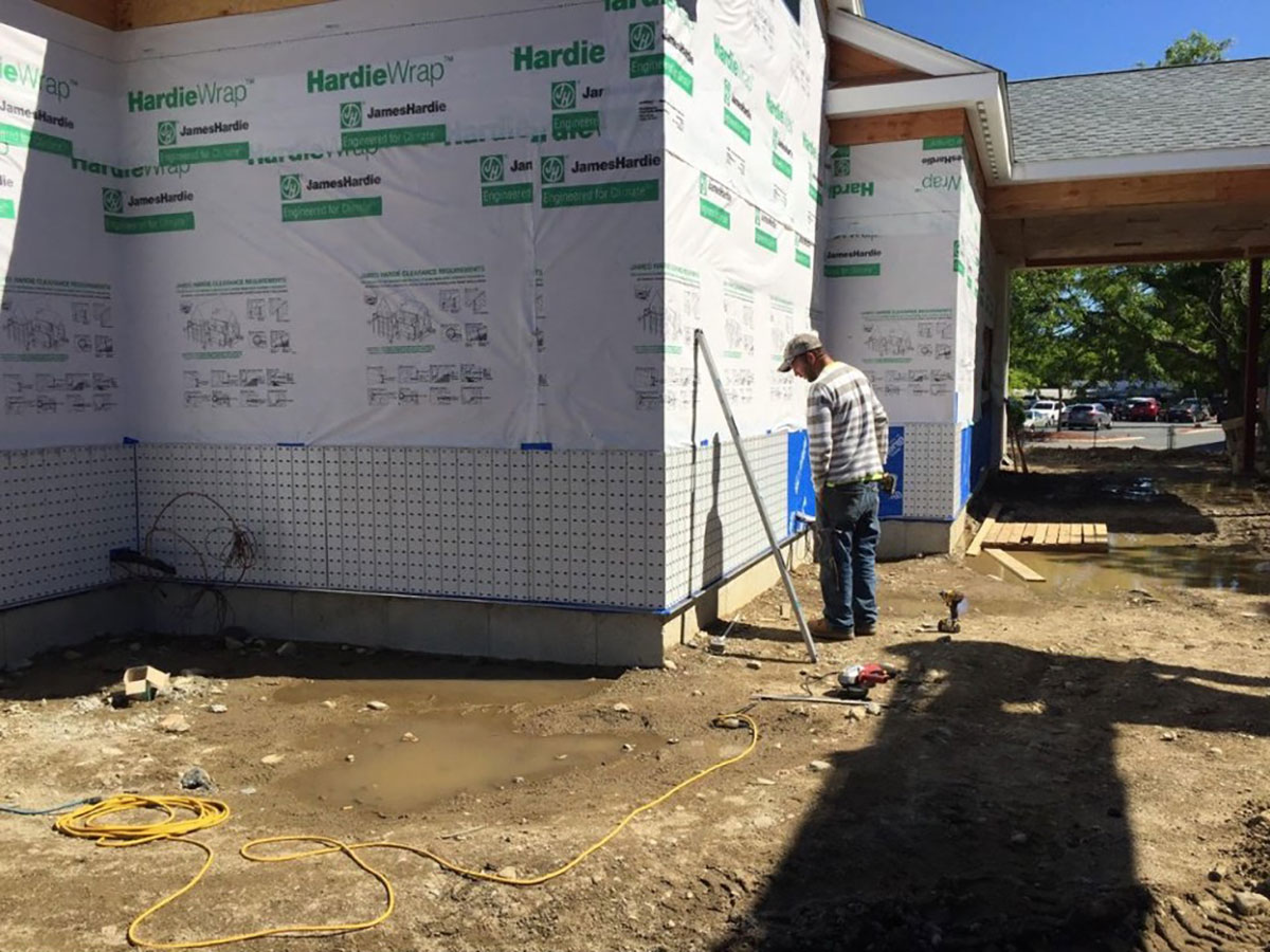 Glen-Gery Thin Tech metal panels installed on the Envision Bank exterior